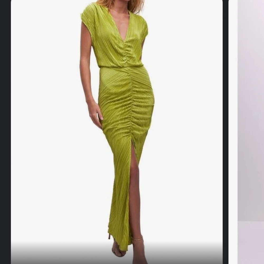 NWT Good American Always Fits Plissé Maxi Dress in Chartreuse size 1/2